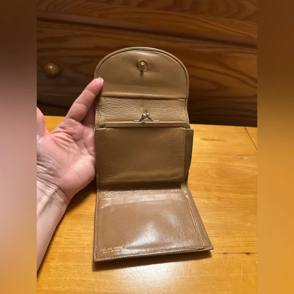 Celine Brown Canvas & Leather Kisslock Wallet. Full Inclusion. EUC. - Picture 5 of 9